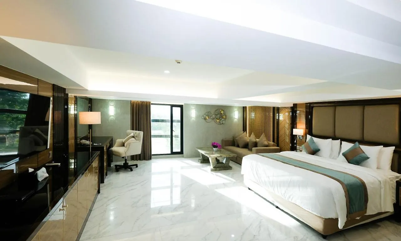Dream Of Aventus Hotel Kuta 庫塔 5*,