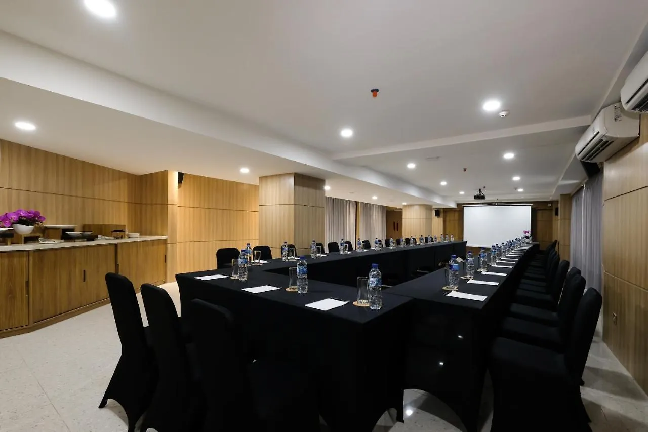 Dream Of Aventus Hotel Kuta 庫塔